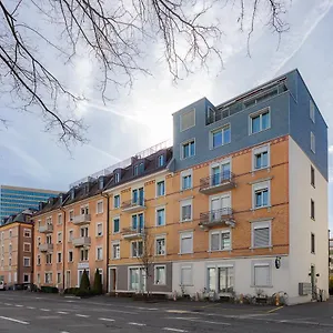 Swiss Star Oerlikon - Self Check-in , Zúrich Suiza